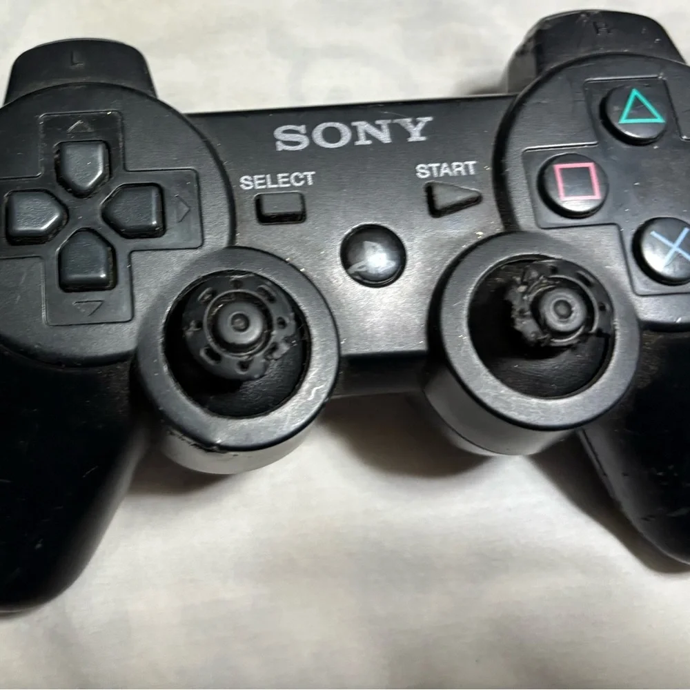 Sony Black Wireless Game Controller - Picture 1 of 1